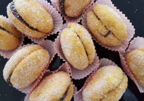 Peschine al cioccolato (Pessicheddos)